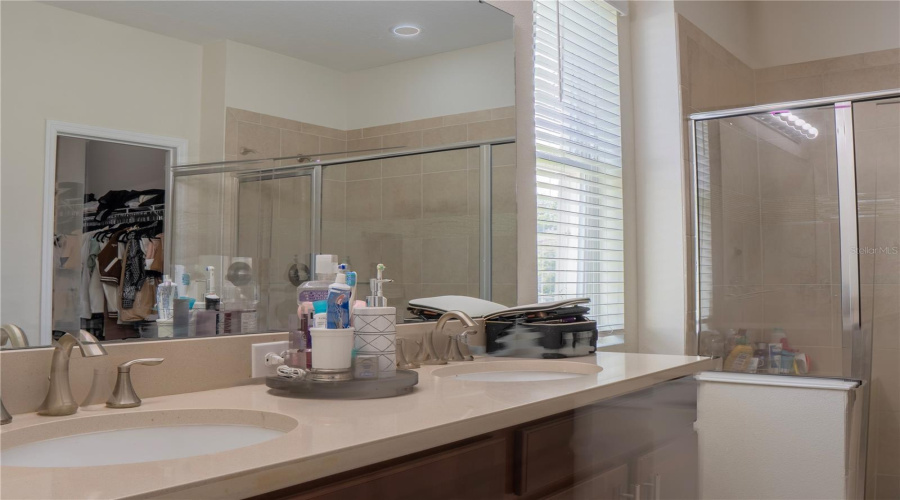 KISSIMMEE, Florida 34746, 4 Bedrooms Bedrooms, ,2 BathroomsBathrooms,Residential,For Sale,CREEKMORE,0,MFRS5130764