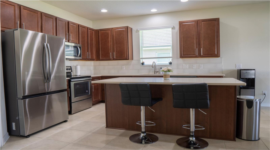 KISSIMMEE, Florida 34746, 4 Bedrooms Bedrooms, ,2 BathroomsBathrooms,Residential,For Sale,CREEKMORE,0,MFRS5130764