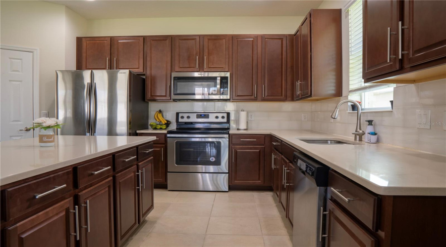 KISSIMMEE, Florida 34746, 4 Bedrooms Bedrooms, ,2 BathroomsBathrooms,Residential,For Sale,CREEKMORE,0,MFRS5130764