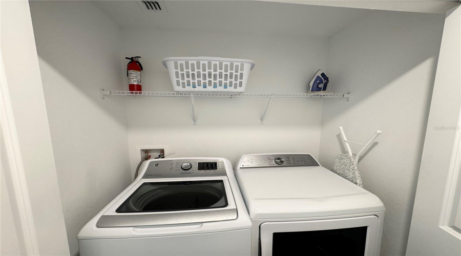 KISSIMMEE, Florida 34746, 4 Bedrooms Bedrooms, ,3 BathroomsBathrooms,Residential,For Sale,PARAGRAPH,0,MFRO6326930