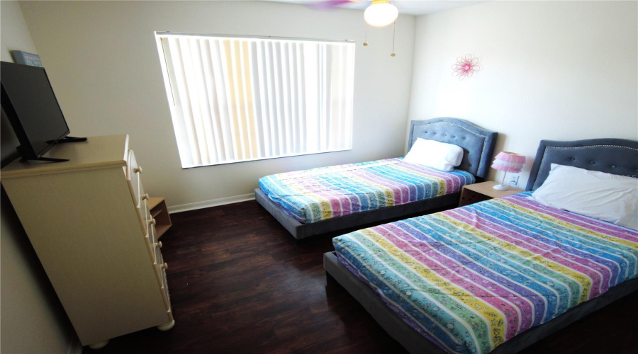 KISSIMMEE, Florida 34746, 5 Bedrooms Bedrooms, ,3 BathroomsBathrooms,Residential,For Sale,CUMBRIAN LAKES,0,MFRS5130830