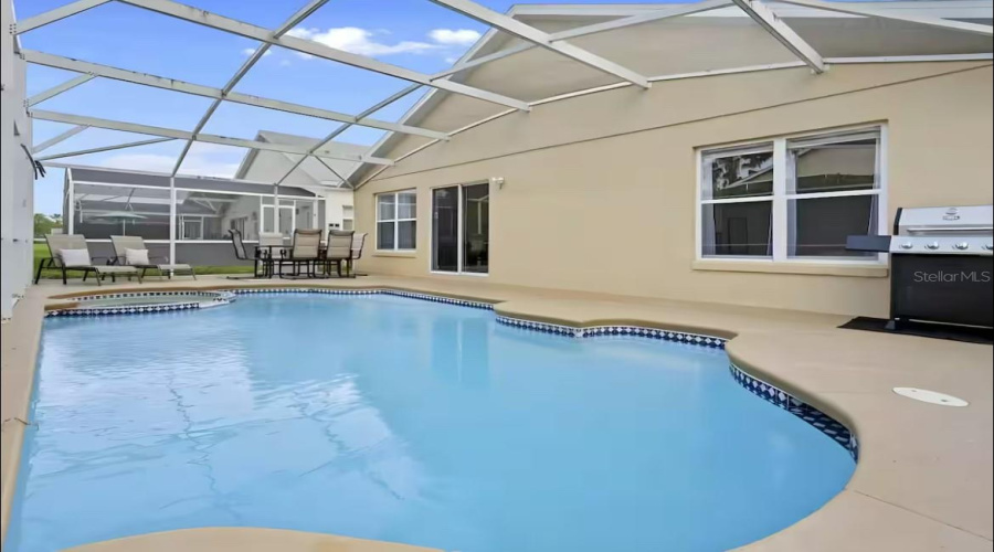DAVENPORT, Florida 33897, 4 Bedrooms Bedrooms, ,3 BathroomsBathrooms,Residential,For Sale,LOCKBREEZE,0,MFRO6303969