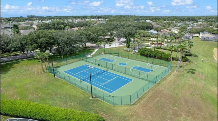 DAVENPORT, Florida 33897, 4 Bedrooms Bedrooms, ,3 BathroomsBathrooms,Residential,For Sale,LOCKBREEZE,0,MFRO6303969