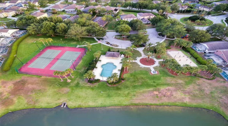 DAVENPORT, Florida 33897, 4 Bedrooms Bedrooms, ,3 BathroomsBathrooms,Residential,For Sale,LOCKBREEZE,0,MFRO6303969