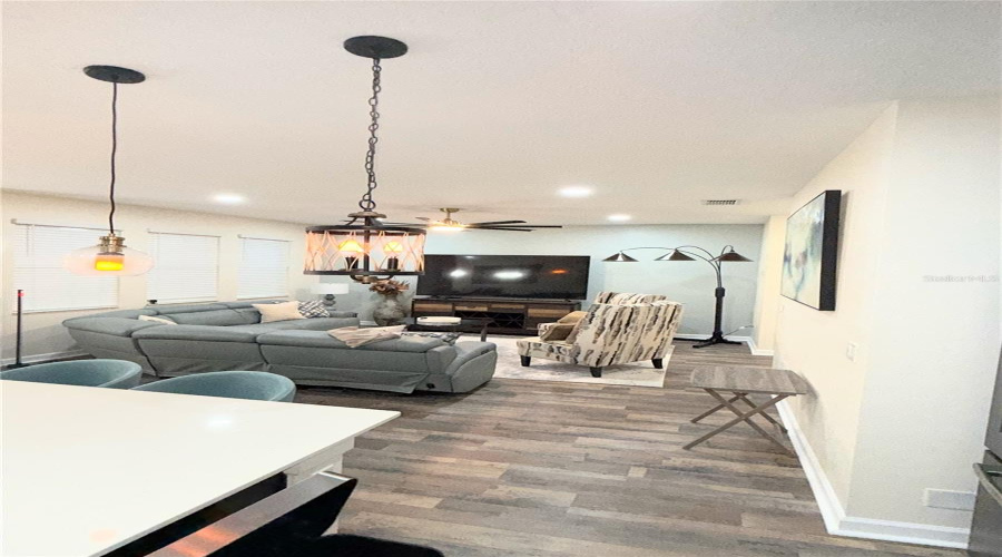 DAVENPORT, Florida 33896, 4 Bedrooms Bedrooms, ,2 BathroomsBathrooms,Residential,For Sale,BLACKWOLF RUN,0,MFRS5130898