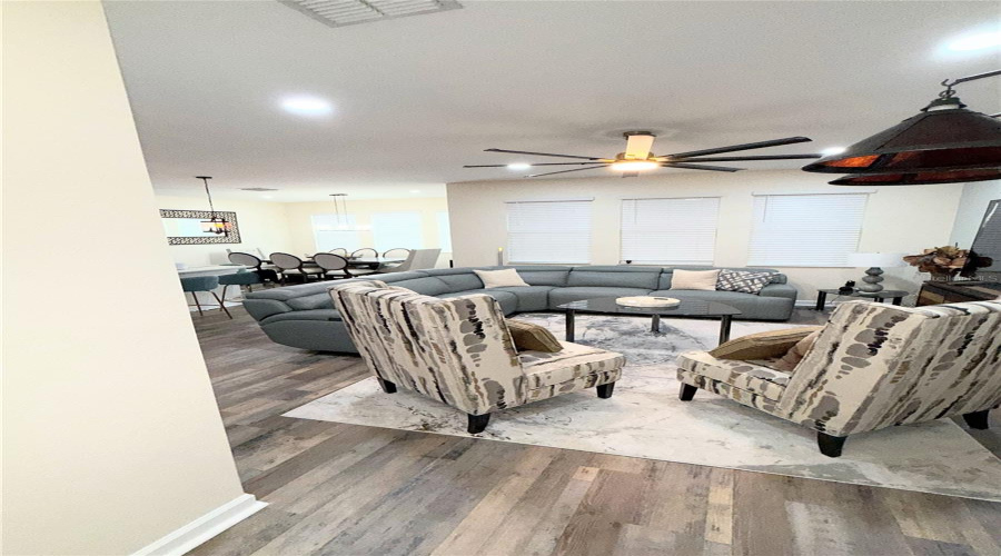 DAVENPORT, Florida 33896, 4 Bedrooms Bedrooms, ,2 BathroomsBathrooms,Residential,For Sale,BLACKWOLF RUN,0,MFRS5130898