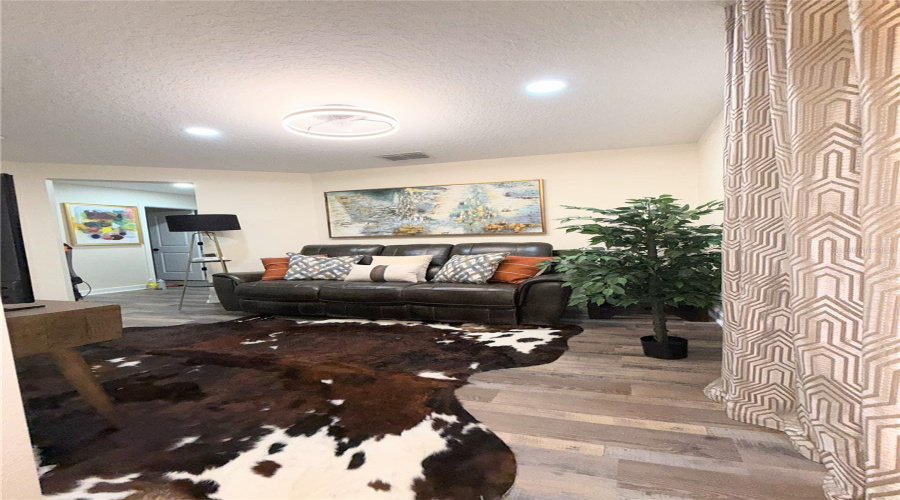 DAVENPORT, Florida 33896, 4 Bedrooms Bedrooms, ,2 BathroomsBathrooms,Residential,For Sale,BLACKWOLF RUN,0,MFRS5130898