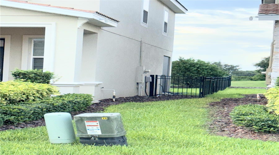 DAVENPORT, Florida 33896, 4 Bedrooms Bedrooms, ,2 BathroomsBathrooms,Residential,For Sale,BLACKWOLF RUN,0,MFRS5130898