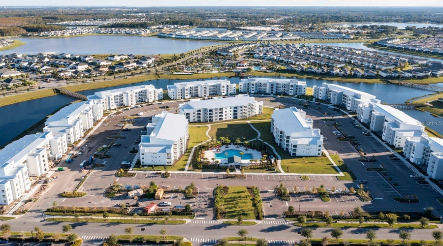 KISSIMMEE, Florida 34746, 2 Bedrooms Bedrooms, ,2 BathroomsBathrooms,Residential,For Sale,PARADOX,0,MFRTB8405029