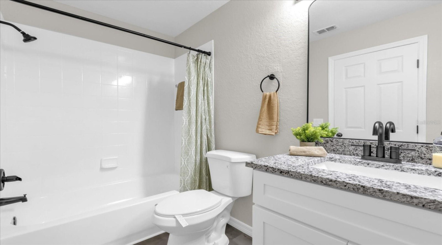 DAVENPORT, Florida 33897, 4 Bedrooms Bedrooms, ,3 BathroomsBathrooms,Residential,For Sale,CALABRIA,0,MFRO6323953