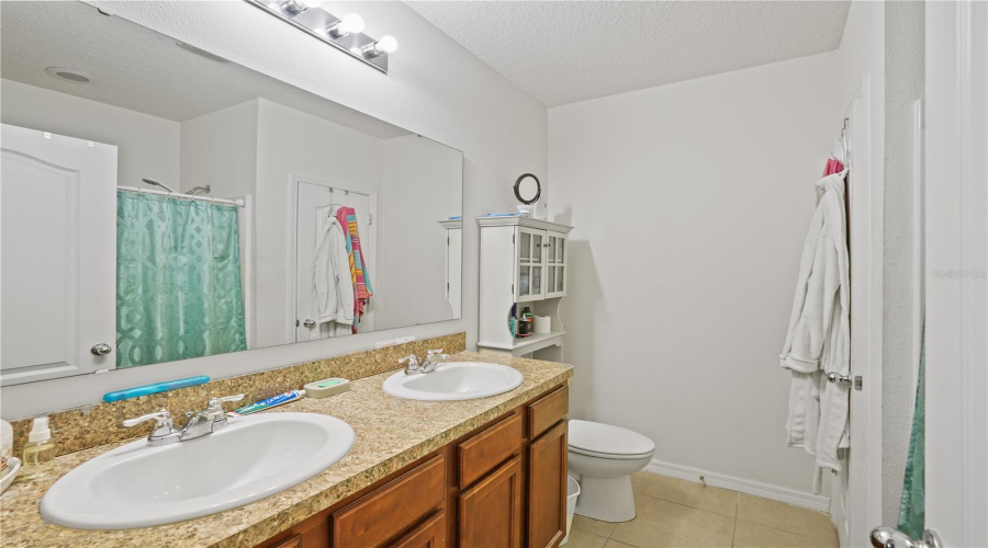 DAVENPORT, Florida 33896, 3 Bedrooms Bedrooms, ,2 BathroomsBathrooms,Residential,For Sale,ARBOR LAKES,0,MFRS5129788