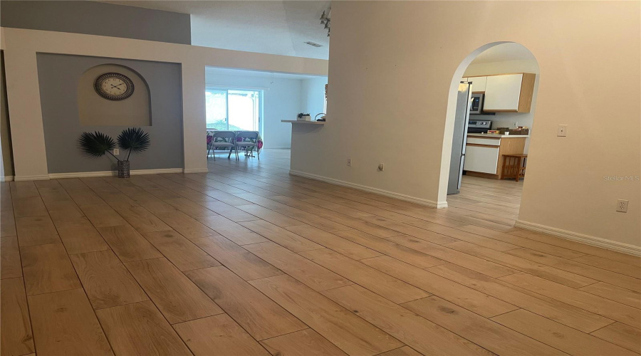 DAVENPORT, Florida 33897, 4 Bedrooms Bedrooms, ,2 BathroomsBathrooms,Residential,For Sale,ELGIN,0,MFRS5130870