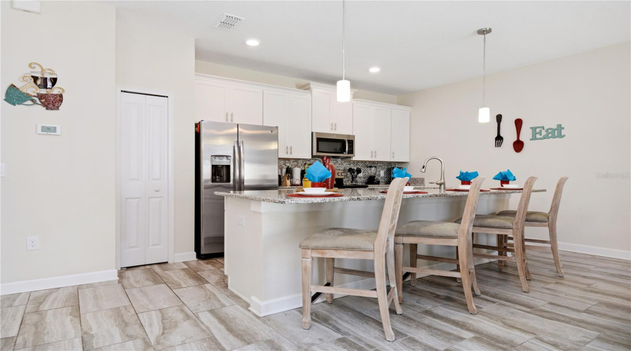 KISSIMMEE, Florida 34746, 4 Bedrooms Bedrooms, ,3 BathroomsBathrooms,Residential,For Sale,TOM SAWYER,0,MFRO6327355