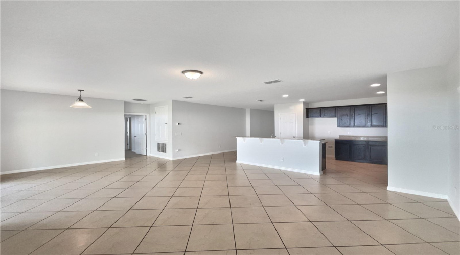 DAVENPORT, Florida 33837, 4 Bedrooms Bedrooms, ,2 BathroomsBathrooms,Residential,For Sale,WHISPERING PINES,0,MFRO6327385