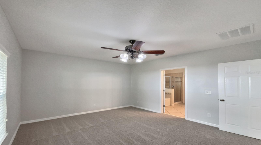 DAVENPORT, Florida 33837, 4 Bedrooms Bedrooms, ,2 BathroomsBathrooms,Residential,For Sale,WHISPERING PINES,0,MFRO6327385