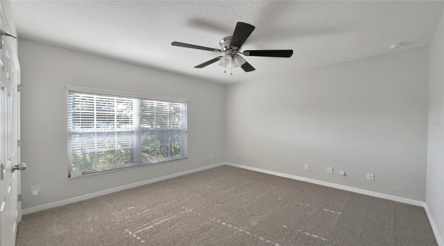 DAVENPORT, Florida 33837, 4 Bedrooms Bedrooms, ,2 BathroomsBathrooms,Residential,For Sale,WHISPERING PINES,0,MFRO6327385