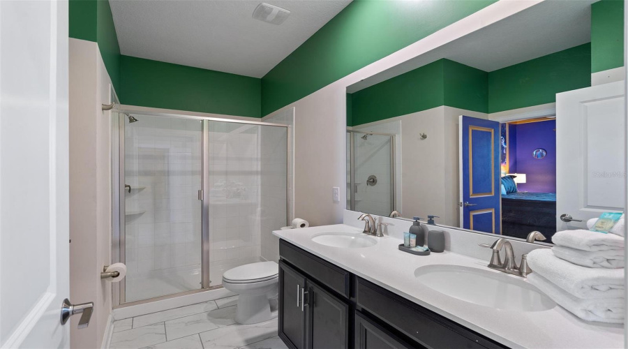 DAVENPORT, Florida 33896, 7 Bedrooms Bedrooms, ,5 BathroomsBathrooms,Residential,For Sale,DROP SHOT,0,MFRO6326734