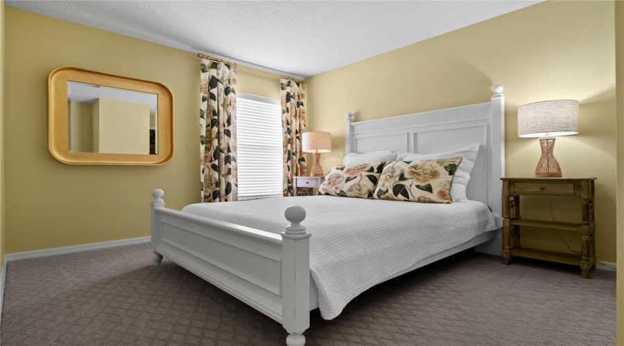 DAVENPORT, Florida 33897, 4 Bedrooms Bedrooms, ,3 BathroomsBathrooms,Residential,For Sale,SEVILLA,0,MFRO6326953