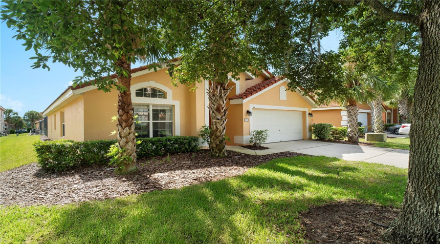 DAVENPORT, Florida 33897, 4 Bedrooms Bedrooms, ,3 BathroomsBathrooms,Residential,For Sale,SEVILLA,0,MFRO6326953