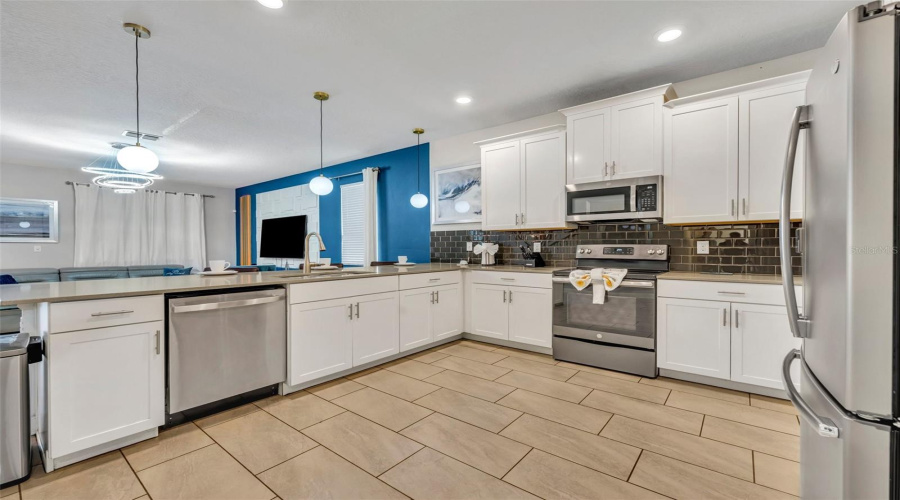 CHAMPIONS GATE, Florida 33896, 8 Bedrooms Bedrooms, ,5 BathroomsBathrooms,Residential,For Sale,MAIDSTONE,0,MFRO6271501