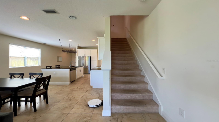 DAVENPORT, Florida 33896, 4 Bedrooms Bedrooms, ,2 BathroomsBathrooms,Residential,For Sale,LAKE SHORE,0,MFRO6326727