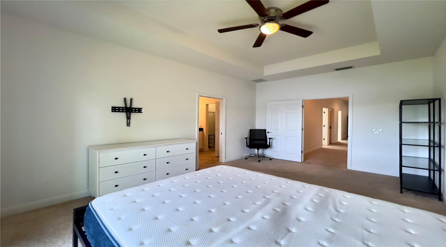 DAVENPORT, Florida 33896, 4 Bedrooms Bedrooms, ,2 BathroomsBathrooms,Residential,For Sale,LAKE SHORE,0,MFRO6326727