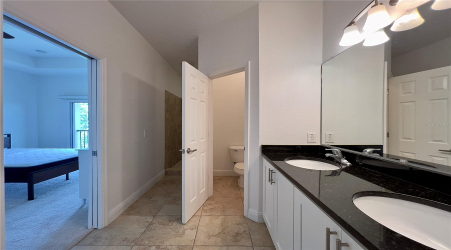 DAVENPORT, Florida 33896, 4 Bedrooms Bedrooms, ,2 BathroomsBathrooms,Residential,For Sale,LAKE SHORE,0,MFRO6326727