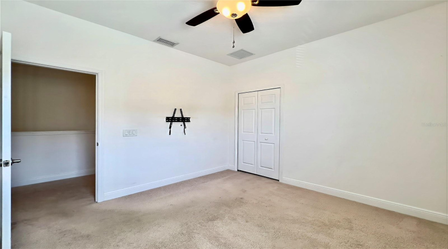 DAVENPORT, Florida 33896, 4 Bedrooms Bedrooms, ,2 BathroomsBathrooms,Residential,For Sale,LAKE SHORE,0,MFRO6326727