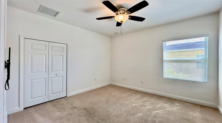 DAVENPORT, Florida 33896, 4 Bedrooms Bedrooms, ,2 BathroomsBathrooms,Residential,For Sale,LAKE SHORE,0,MFRO6326727