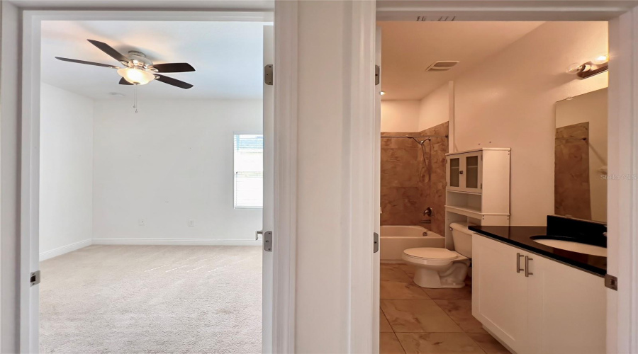 DAVENPORT, Florida 33896, 4 Bedrooms Bedrooms, ,2 BathroomsBathrooms,Residential,For Sale,LAKE SHORE,0,MFRO6326727