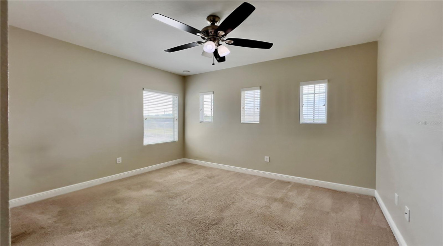DAVENPORT, Florida 33896, 4 Bedrooms Bedrooms, ,2 BathroomsBathrooms,Residential,For Sale,LAKE SHORE,0,MFRO6326727