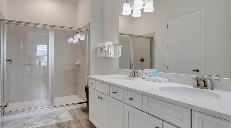 KISSIMMEE, Florida 34747, 2 Bedrooms Bedrooms, ,2 BathroomsBathrooms,Residential,For Sale,DREAMSICLE,0,MFRO6326566