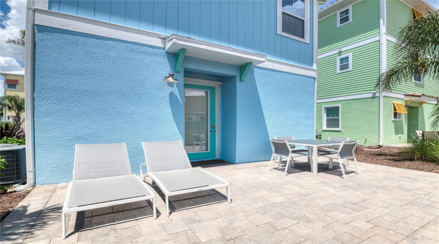 KISSIMMEE, Florida 34747, 2 Bedrooms Bedrooms, ,2 BathroomsBathrooms,Residential,For Sale,DREAMSICLE,0,MFRO6326566