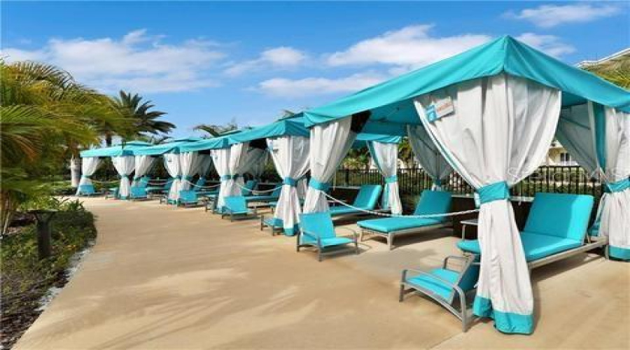 KISSIMMEE, Florida 34747, 2 Bedrooms Bedrooms, ,2 BathroomsBathrooms,Residential,For Sale,DREAMSICLE,0,MFRO6326566