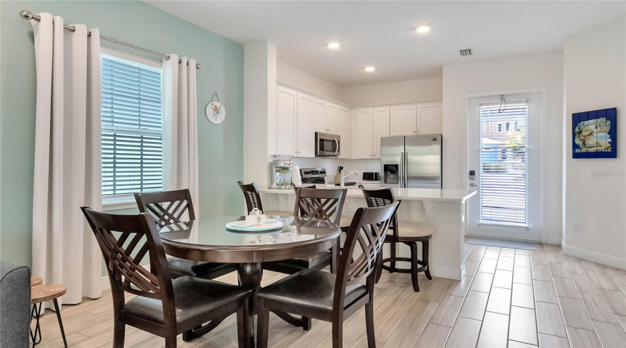 KISSIMMEE, Florida 34747, 2 Bedrooms Bedrooms, ,2 BathroomsBathrooms,Residential,For Sale,DREAMSICLE,0,MFRO6326566