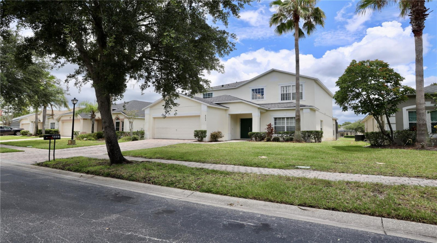 KISSIMMEE, Florida 34746, 5 Bedrooms Bedrooms, ,3 BathroomsBathrooms,Residential,For Sale,CUMBRIAN LAKES,0,MFRS5130599
