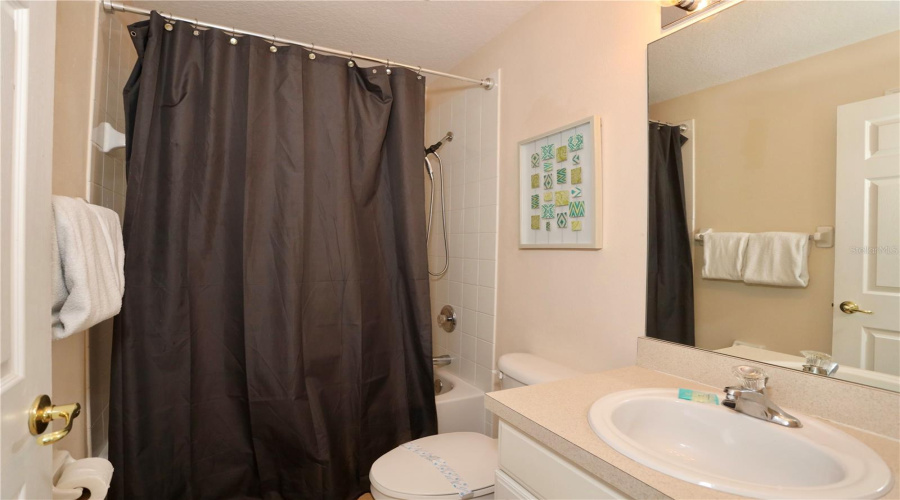 KISSIMMEE, Florida 34746, 5 Bedrooms Bedrooms, ,3 BathroomsBathrooms,Residential,For Sale,CUMBRIAN LAKES,0,MFRS5130599