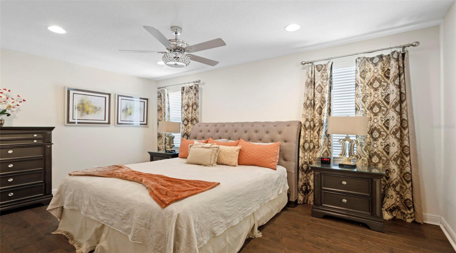 KISSIMMEE, Florida 34747, 6 Bedrooms Bedrooms, ,6 BathroomsBathrooms,Residential,For Sale,PENDANT,0,MFRO6318931
