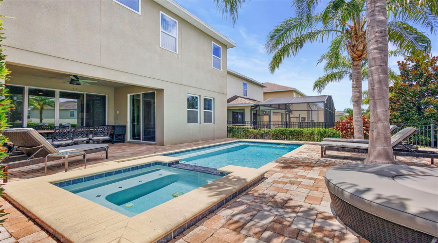 KISSIMMEE, Florida 34747, 6 Bedrooms Bedrooms, ,6 BathroomsBathrooms,Residential,For Sale,PENDANT,0,MFRO6318931