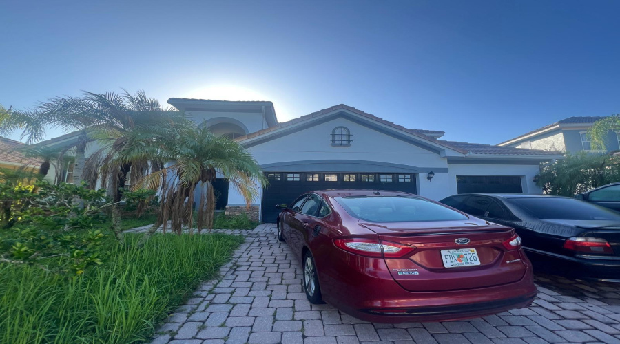 KISSIMMEE, Florida 34746, 4 Bedrooms Bedrooms, ,3 BathroomsBathrooms,Residential,For Sale,EAGLE ISLE,0,MFRTB8407800