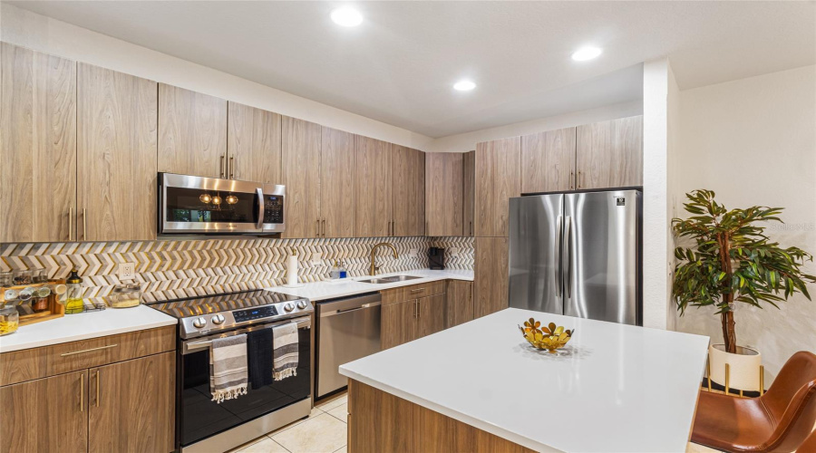 KISSIMMEE, Florida 34746, 4 Bedrooms Bedrooms, ,3 BathroomsBathrooms,Residential,For Sale,CARAVELLE,0,MFRO6327664