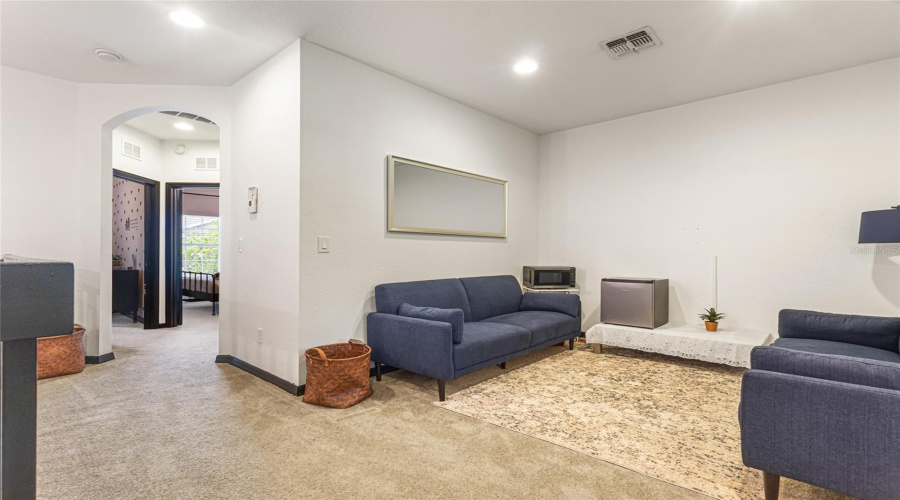 LOFT