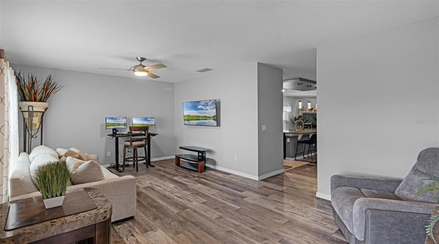 KISSIMMEE, Florida 34746, 4 Bedrooms Bedrooms, ,2 BathroomsBathrooms,Residential,For Sale,DAVENPORT CREEK,0,MFRO6327328