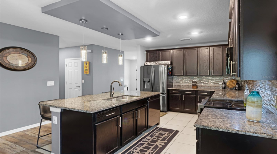 KISSIMMEE, Florida 34746, 4 Bedrooms Bedrooms, ,2 BathroomsBathrooms,Residential,For Sale,DAVENPORT CREEK,0,MFRO6327328