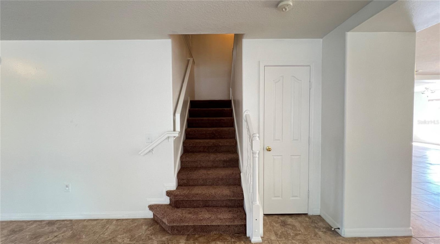 DAVENPORT, Florida 33896, 5 Bedrooms Bedrooms, ,3 BathroomsBathrooms,Residential,For Sale,ROSSELLI,0,MFRS5130916