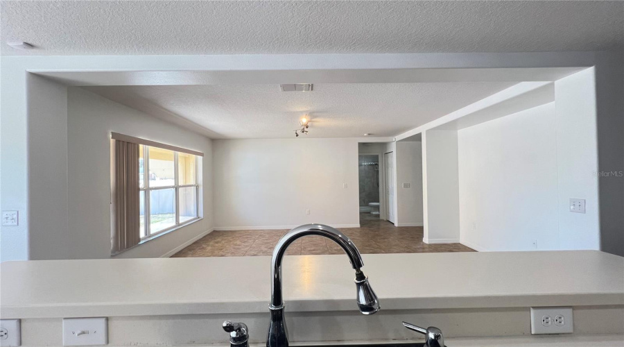 DAVENPORT, Florida 33896, 5 Bedrooms Bedrooms, ,3 BathroomsBathrooms,Residential,For Sale,ROSSELLI,0,MFRS5130916