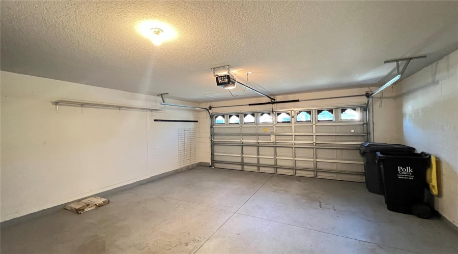 DAVENPORT, Florida 33896, 5 Bedrooms Bedrooms, ,3 BathroomsBathrooms,Residential,For Sale,ROSSELLI,0,MFRS5130916
