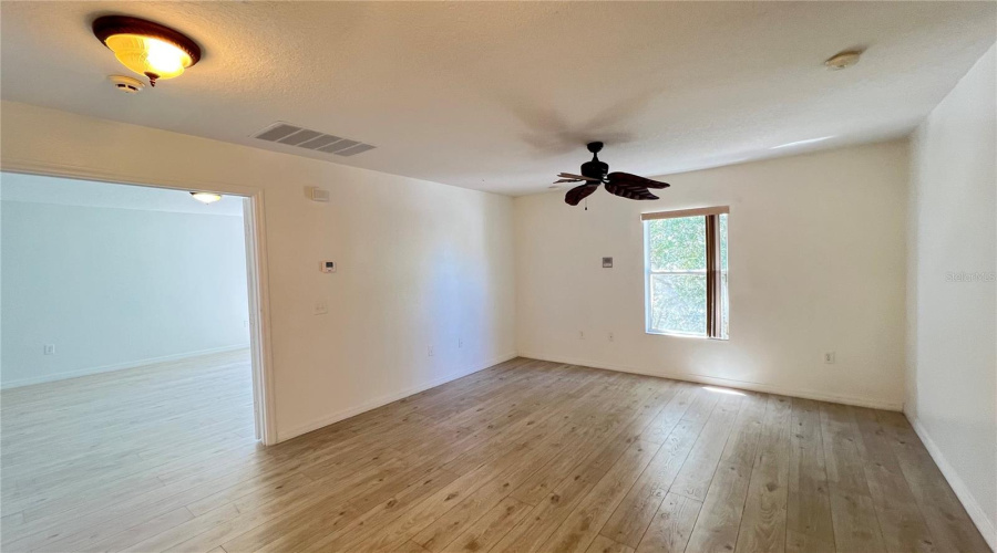 DAVENPORT, Florida 33896, 5 Bedrooms Bedrooms, ,3 BathroomsBathrooms,Residential,For Sale,ROSSELLI,0,MFRS5130916