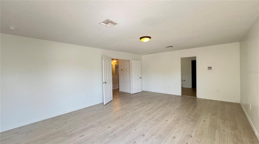 DAVENPORT, Florida 33896, 5 Bedrooms Bedrooms, ,3 BathroomsBathrooms,Residential,For Sale,ROSSELLI,0,MFRS5130916
