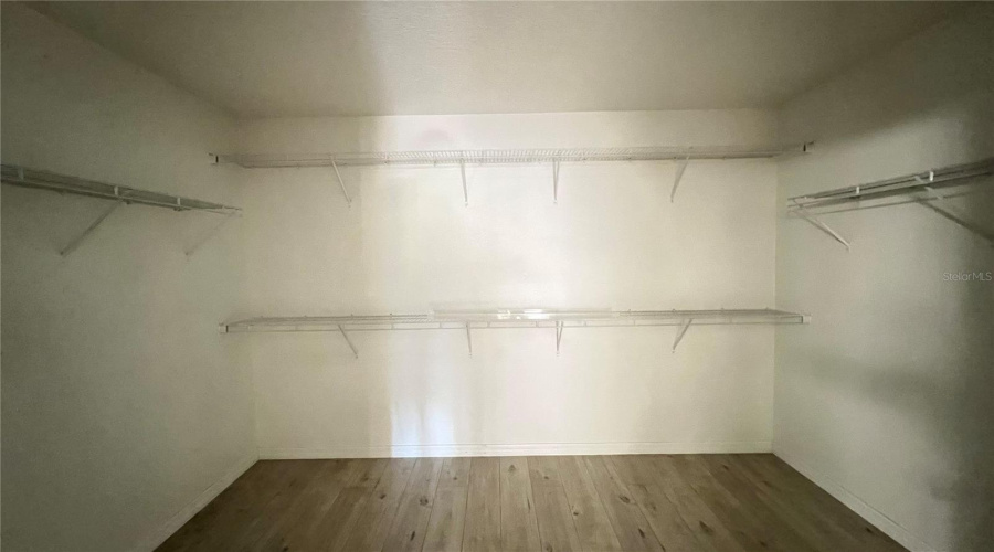 DAVENPORT, Florida 33896, 5 Bedrooms Bedrooms, ,3 BathroomsBathrooms,Residential,For Sale,ROSSELLI,0,MFRS5130916